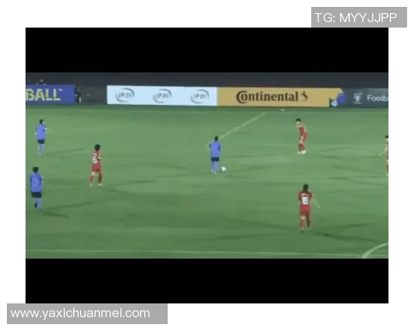 足球球星卡贴纸撕下瞬间的惊喜与珍藏价值探索 足球球星卡贴纸撕下瞬间的惊喜与珍藏价值探索