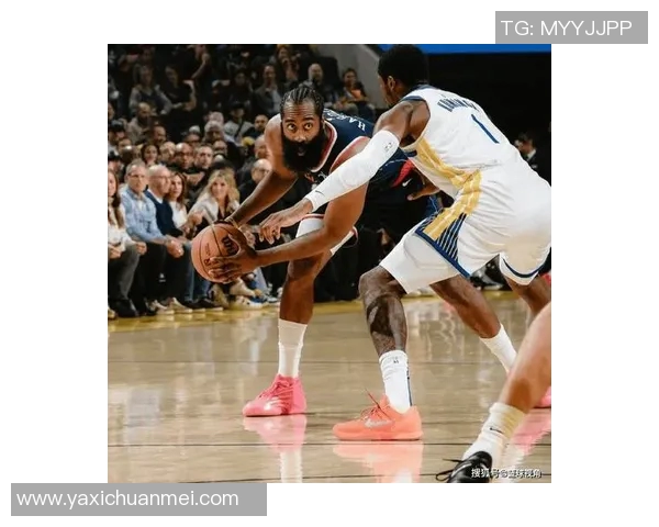 球星在比赛中出现生理反应引发热议,体育界如何应对尴尬场面 球星在比赛中出现生理反应引发热议,体育界如何应对尴尬场面